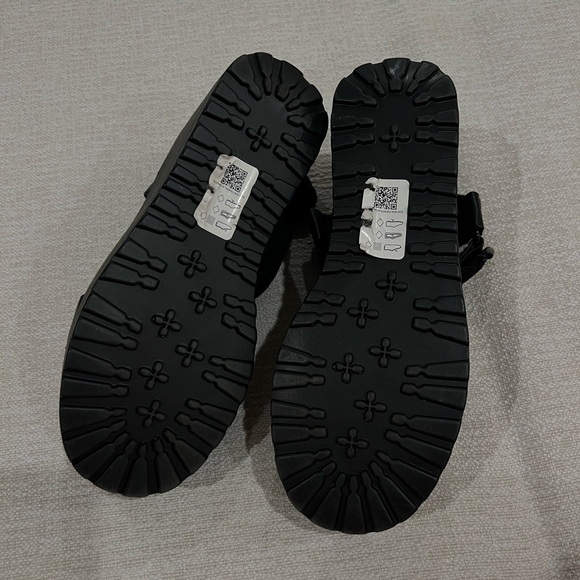 ASOS NEW Chic Black Platform Velcro Strap Sandals - Picture 3 of 4